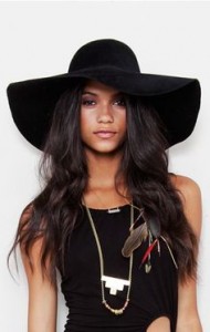 Black Floppy Beach Hat